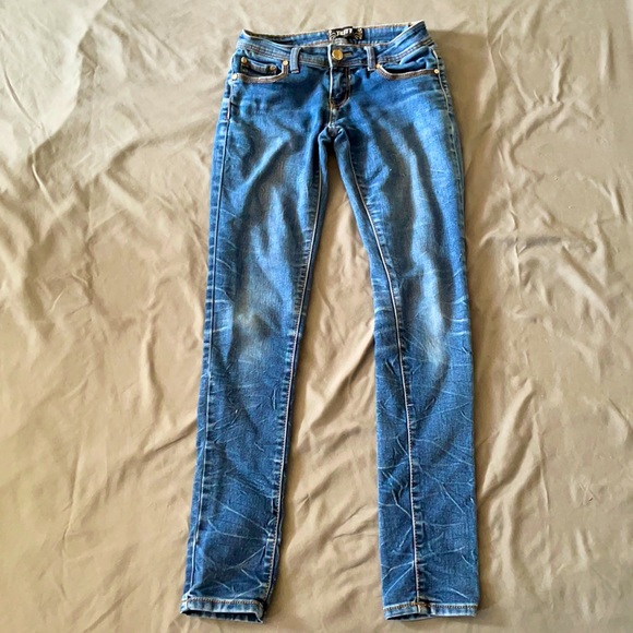 Clearance $7 Just F jeans 28 X 29 size 7 - Picture 1 of 4